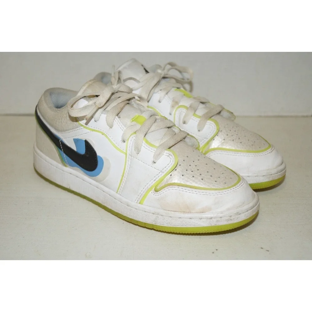 Nike Air Jordan 1 Low SE DV1324-117 Size 6.5Y